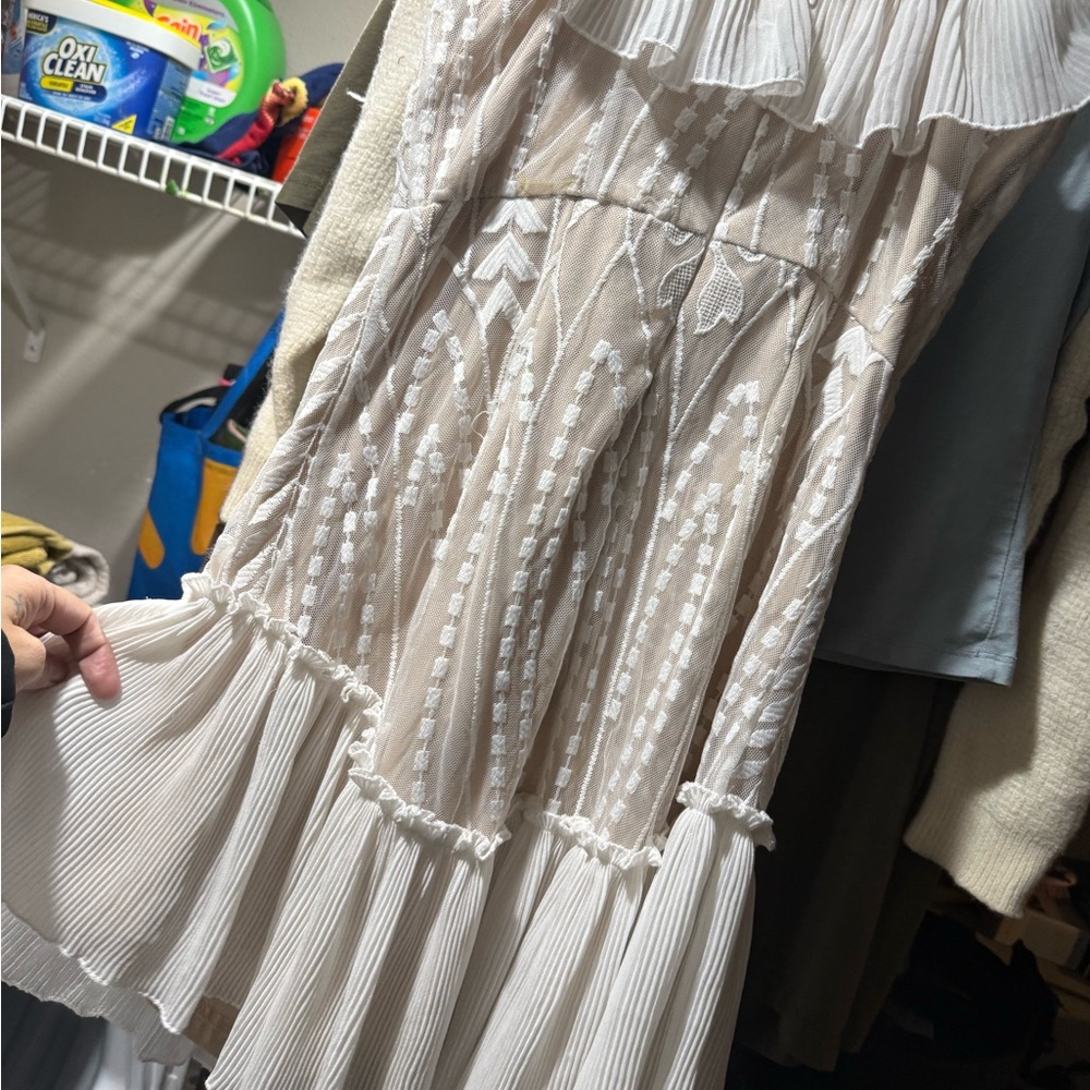 Selfie Leslie Cream Embroidered Wedding Dress - Picture 4 of 9